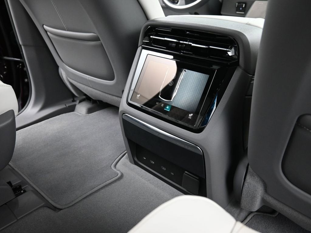 2025 Cadillac ESCALADE IQ Sport 1