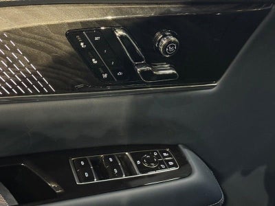 2025 Cadillac ESCALADE IQ Sport 2