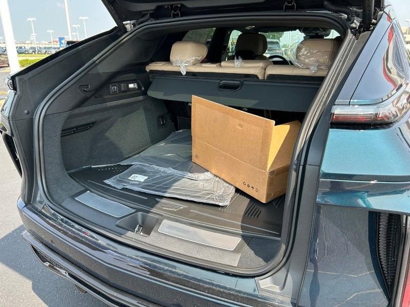 2026 Cadillac LYRIQ V-Series Premium