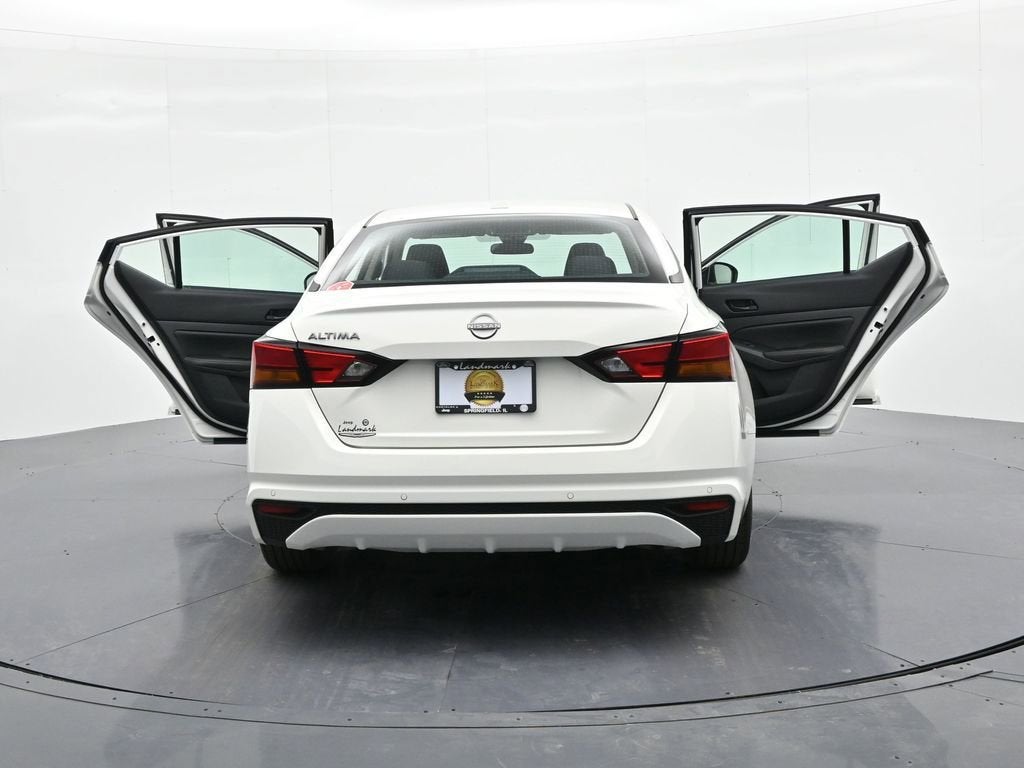 2025 Nissan Altima SV