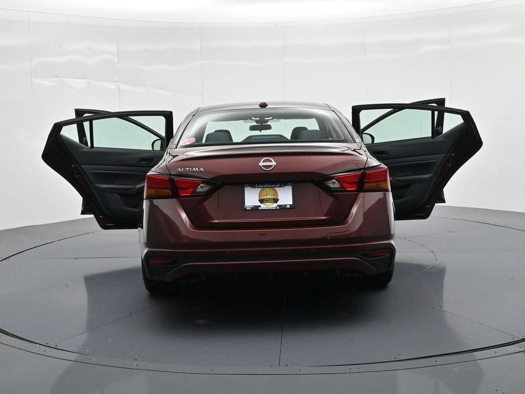 2025 Nissan Altima SV