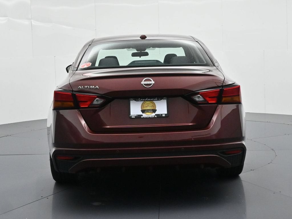 2025 Nissan Altima SV