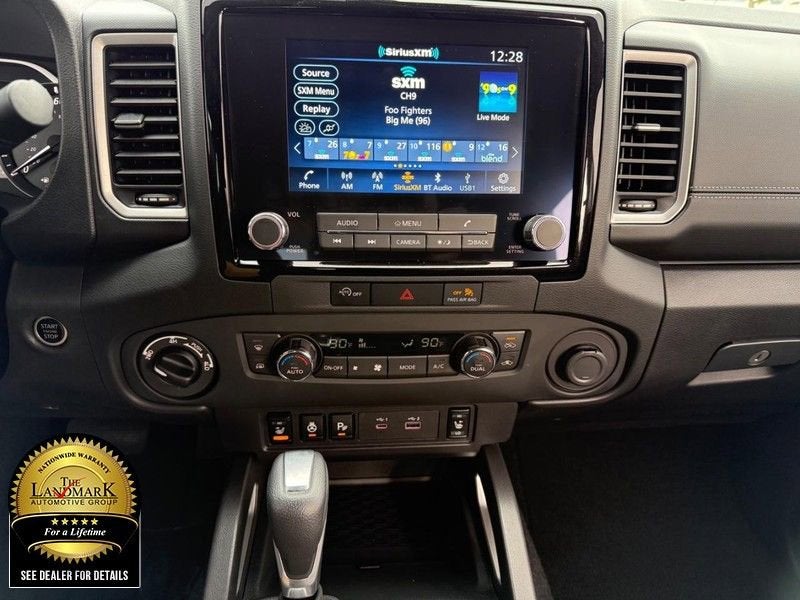 2024 Nissan Frontier SV