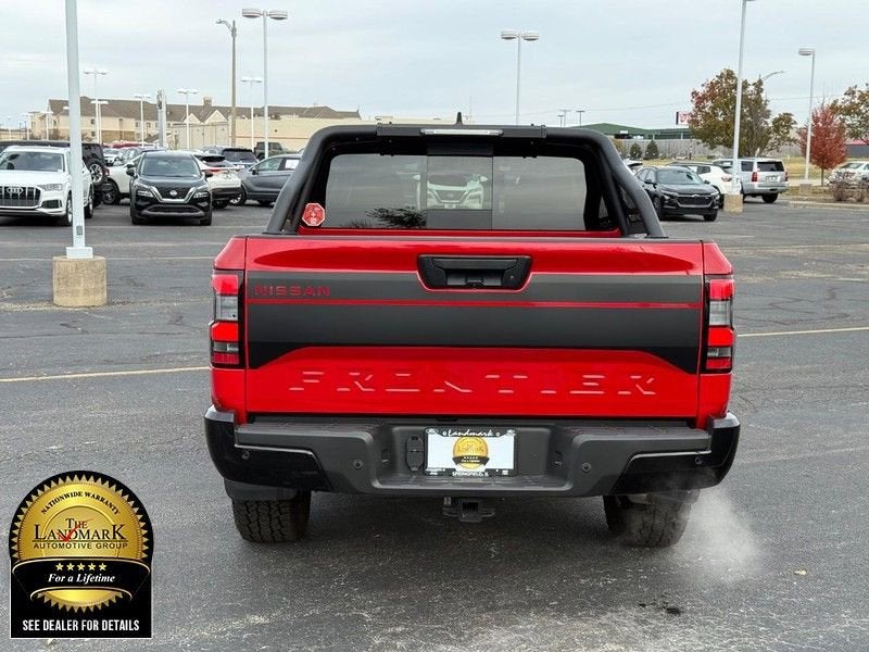 2024 Nissan Frontier SV