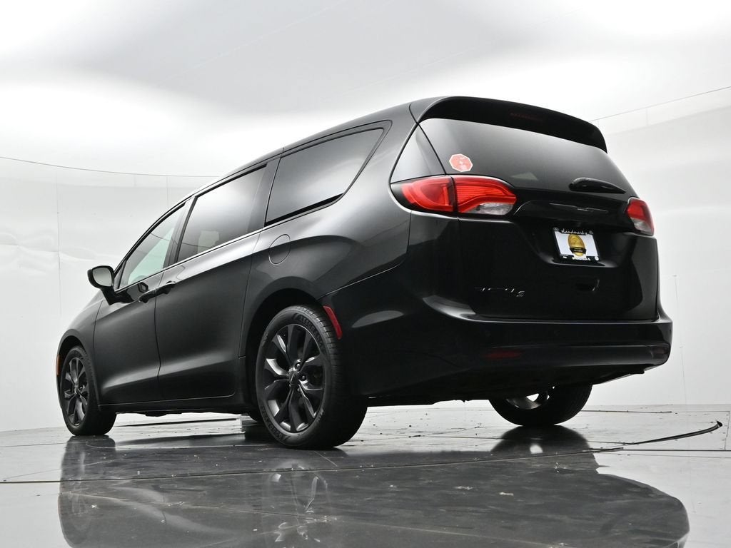 2018 Chrysler Pacifica Touring Plus