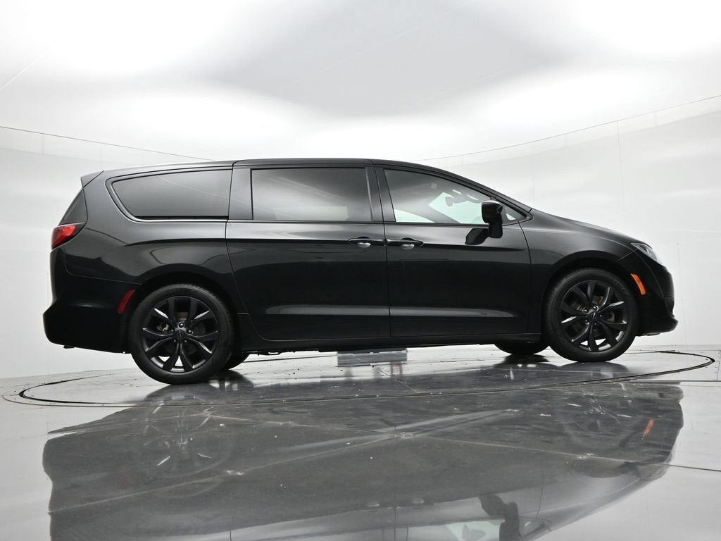 2018 Chrysler Pacifica Touring Plus