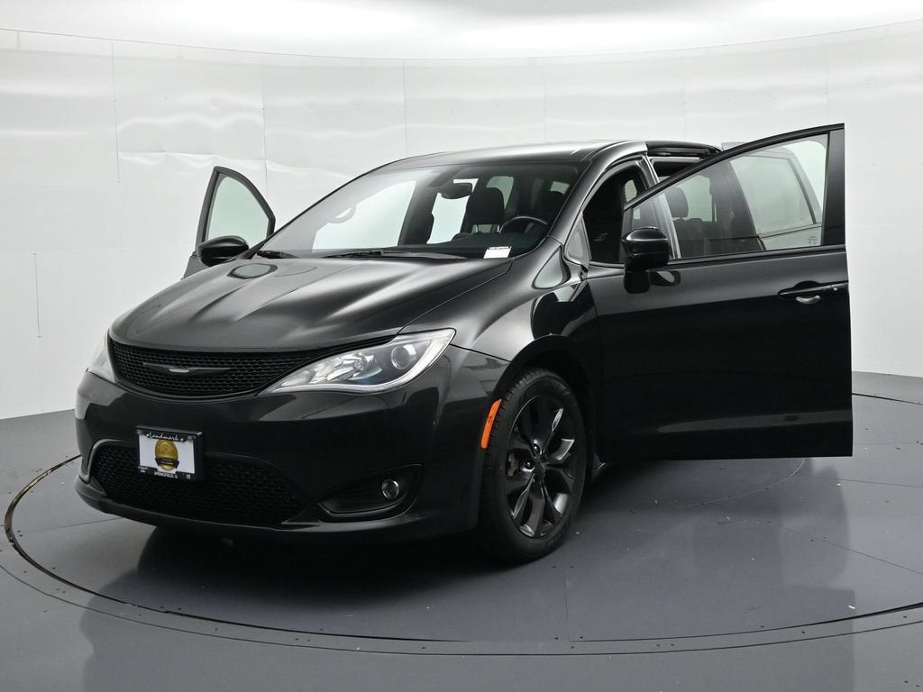 2018 Chrysler Pacifica Touring Plus