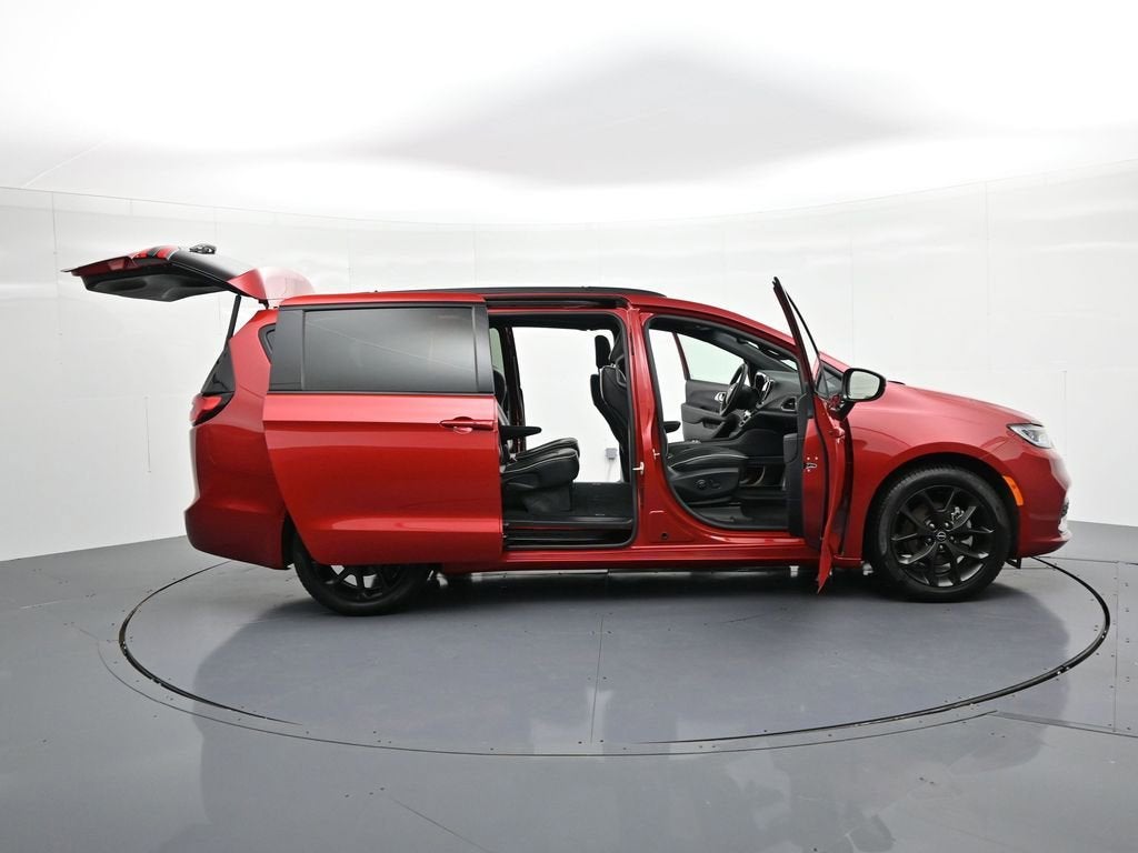 2025 Chrysler Pacifica Limited