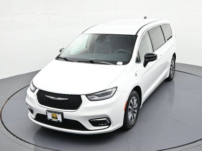 2024 Chrysler Pacifica Hybrid Select