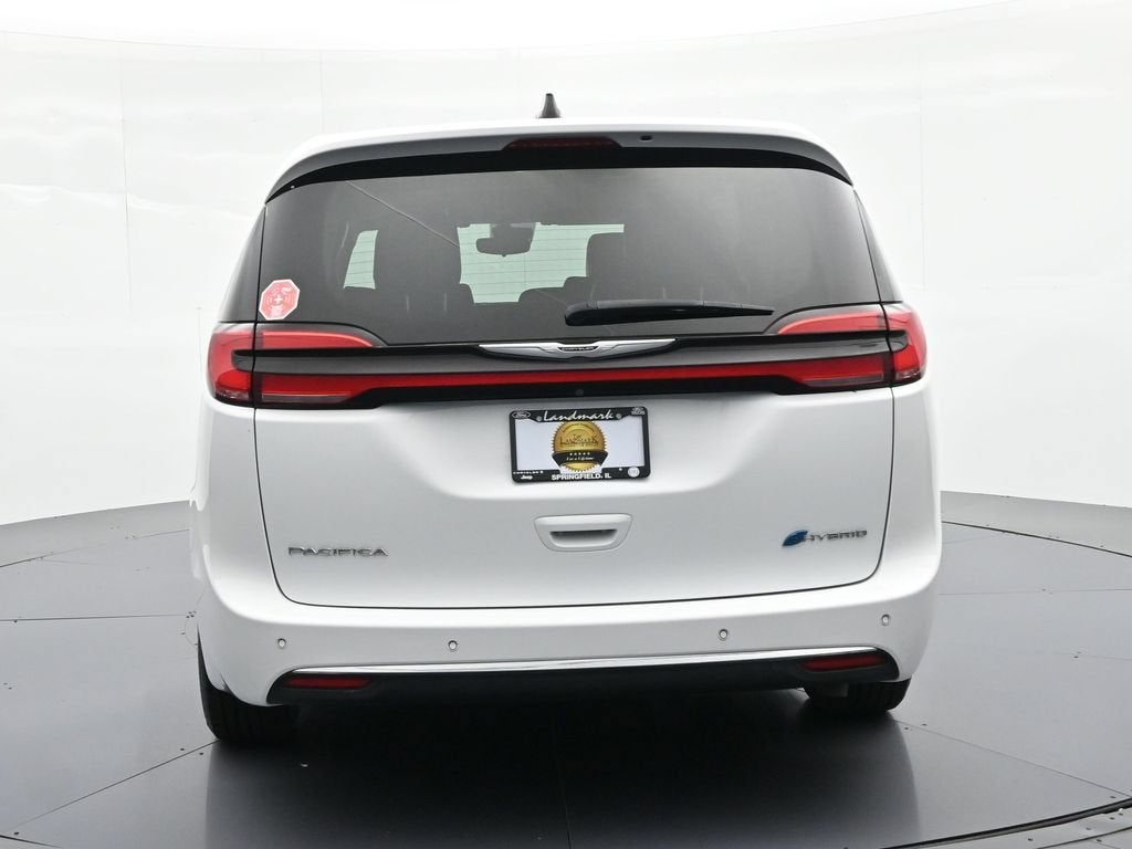 2024 Chrysler Pacifica Hybrid Select