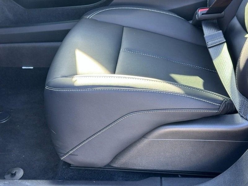 2025 Cadillac OPTIQ Luxury 1