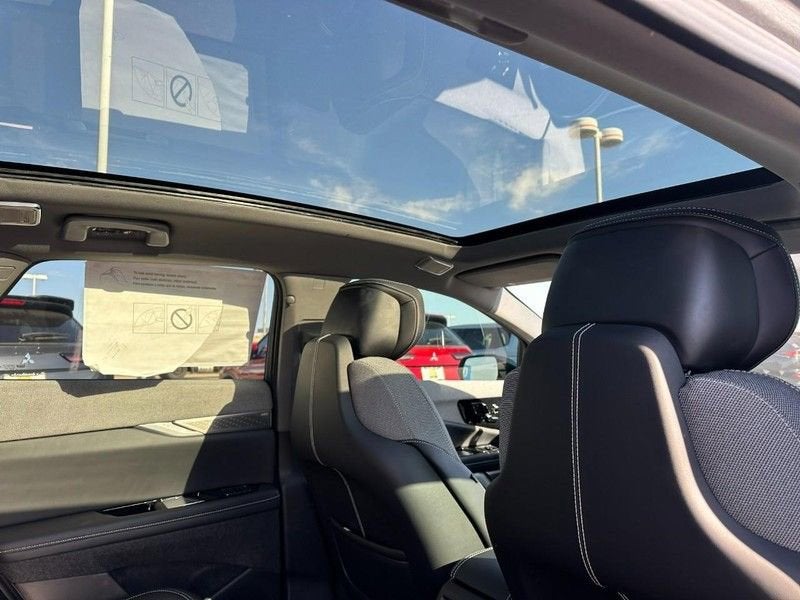 2025 Cadillac OPTIQ Luxury 1