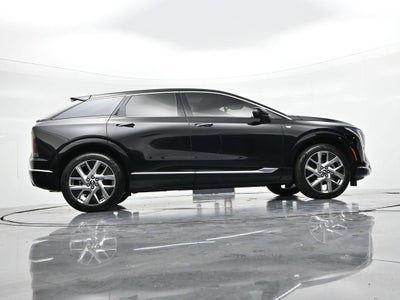2025 Cadillac OPTIQ Luxury 1