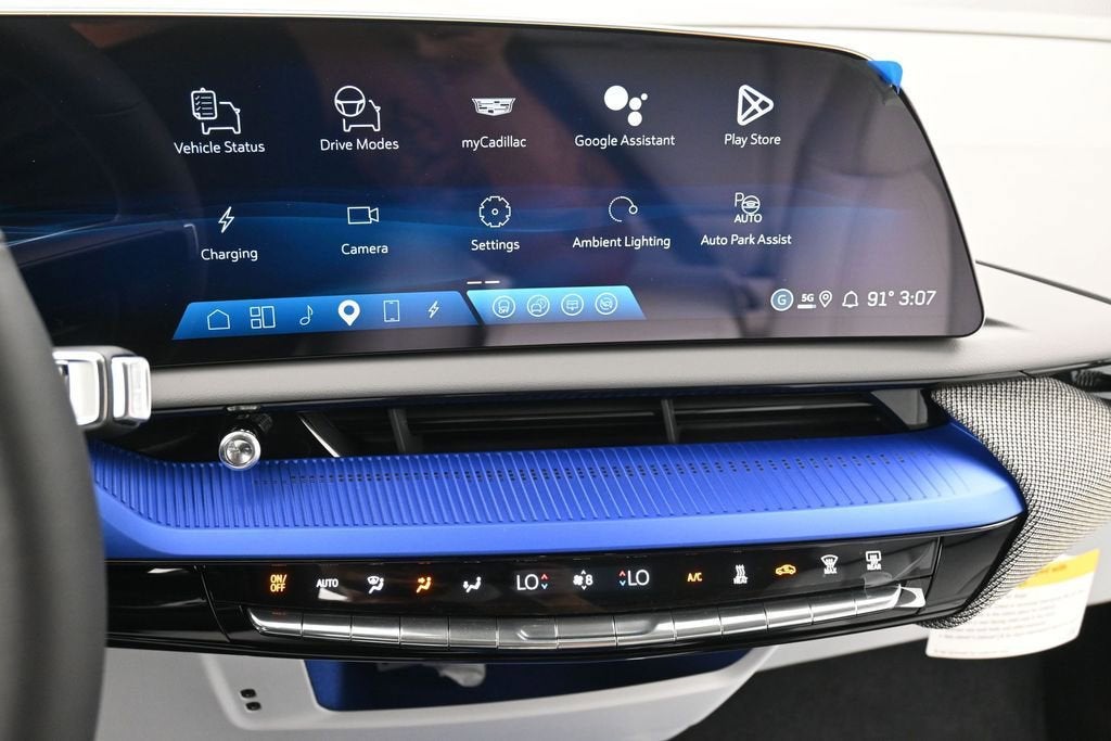 2026 Cadillac OPTIQ Premium Luxury