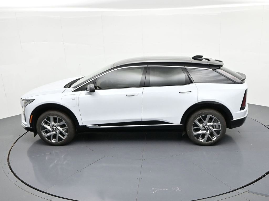 2026 Cadillac OPTIQ Premium Luxury