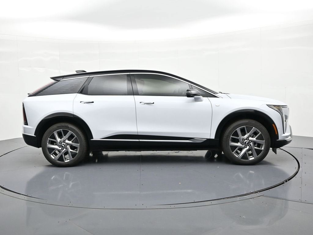 2026 Cadillac OPTIQ Premium Luxury