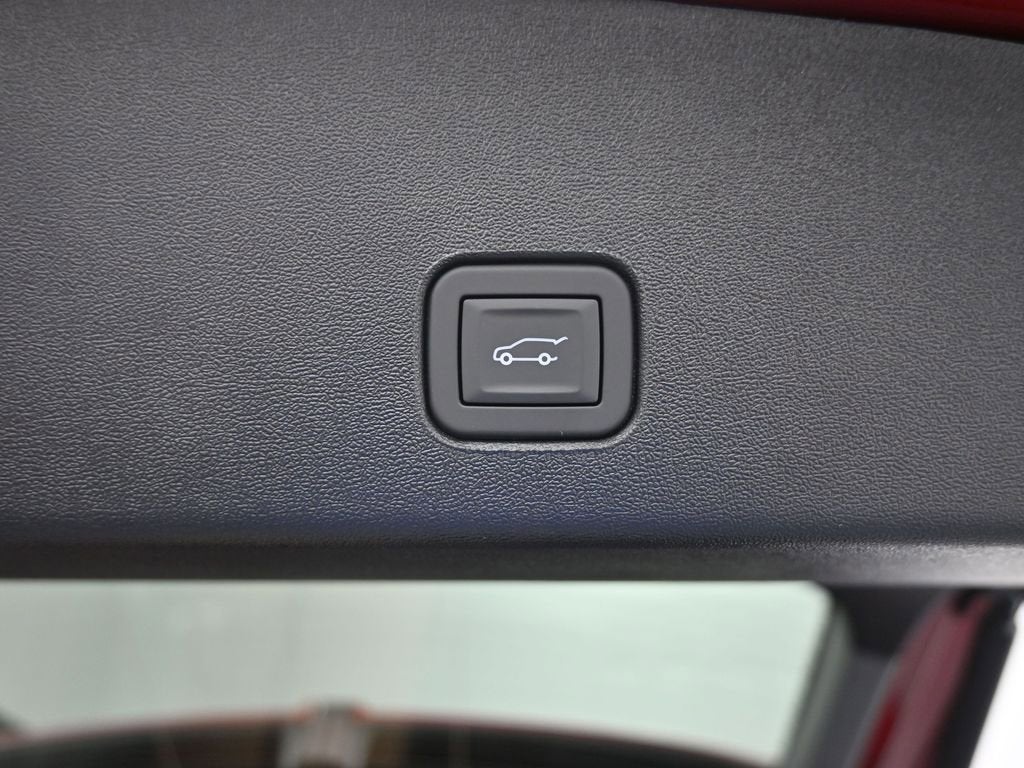 2026 Cadillac OPTIQ Premium Luxury