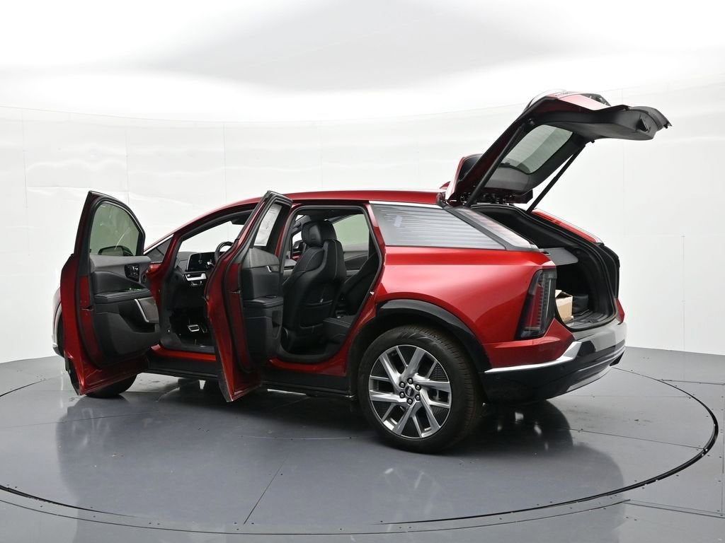 2026 Cadillac OPTIQ Premium Luxury