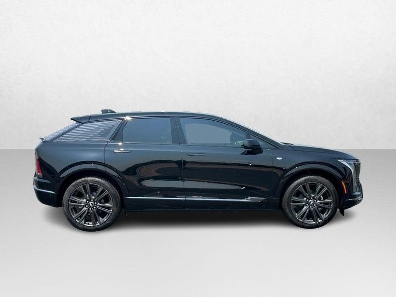 2025 Cadillac OPTIQ Sport 2