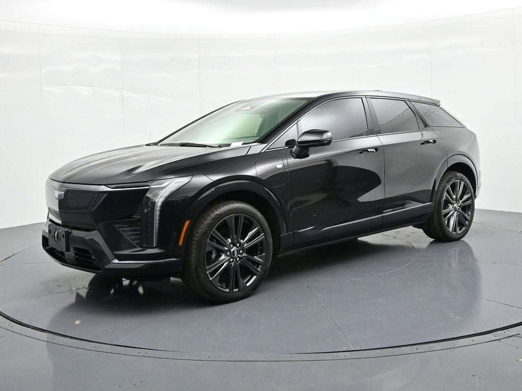 2025 Cadillac OPTIQ Sport 2
