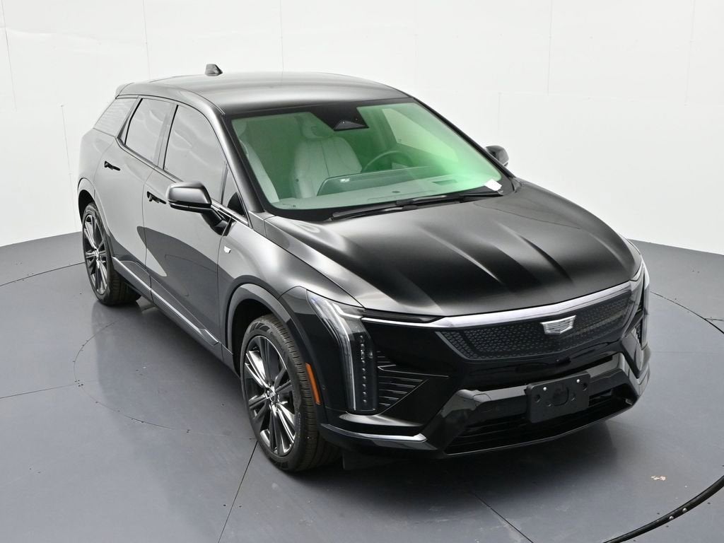 2025 Cadillac OPTIQ Sport 2