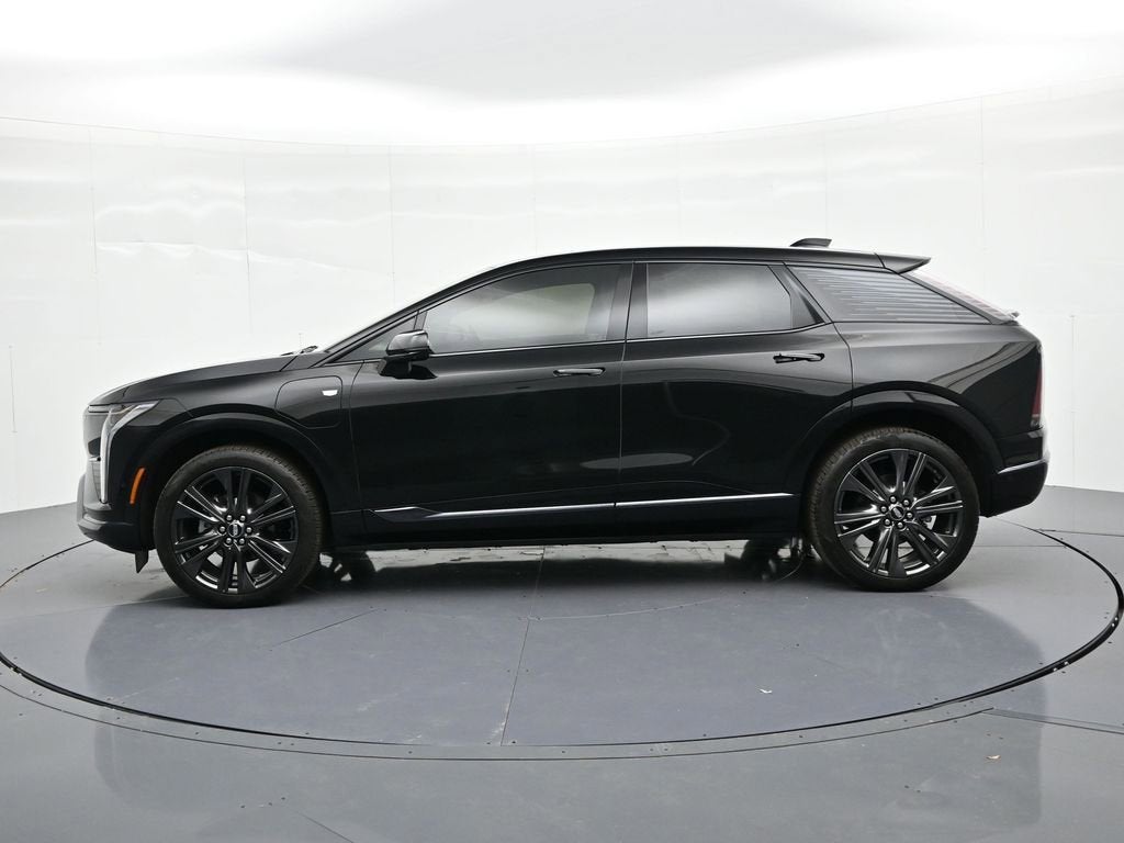 2025 Cadillac OPTIQ Sport 2