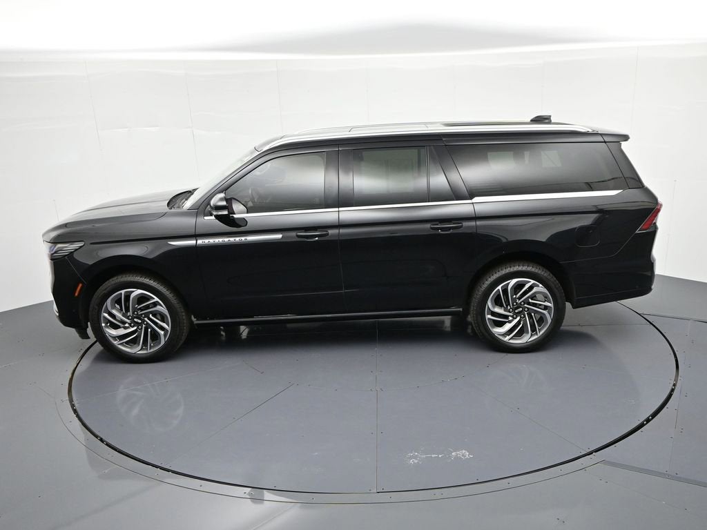 2025 Lincoln Navigator L Reserve