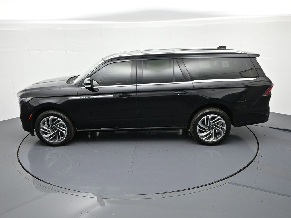 2025 Lincoln Navigator L Reserve