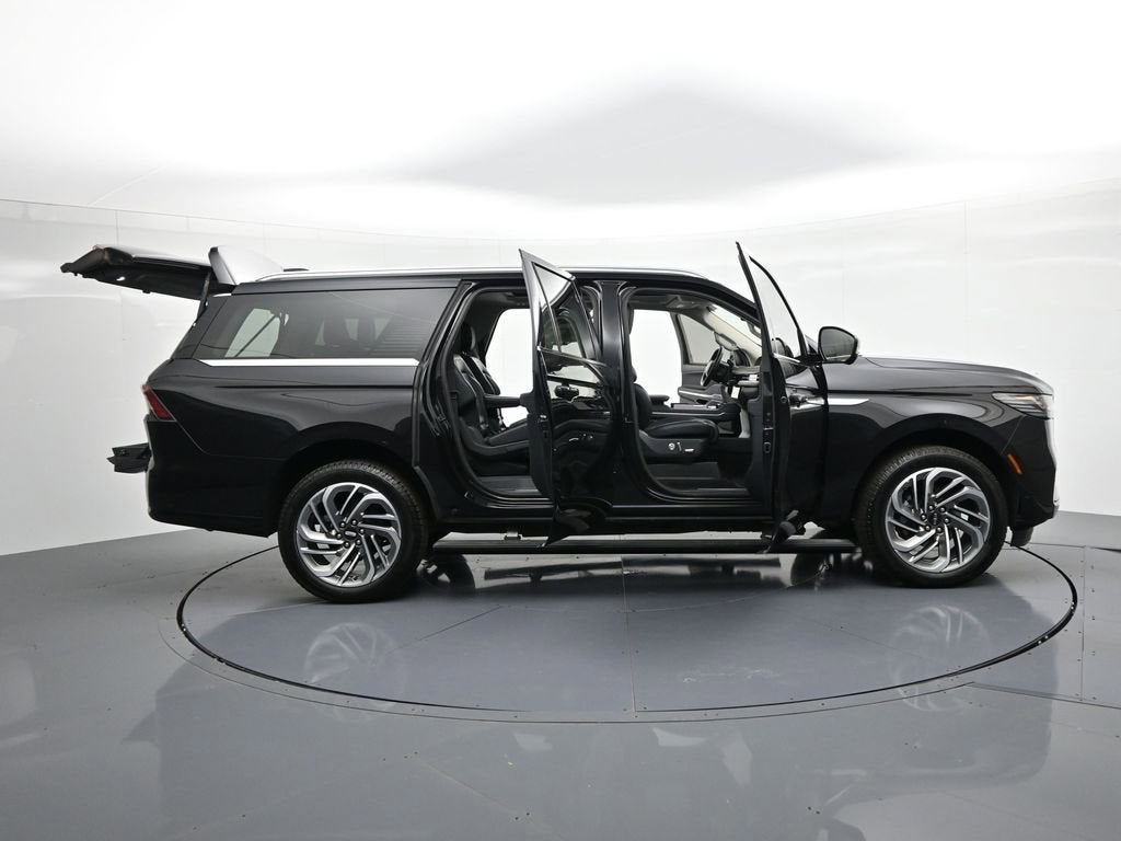 2025 Lincoln Navigator L Reserve