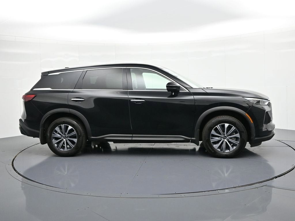 2025 INFINITI QX60 PURE