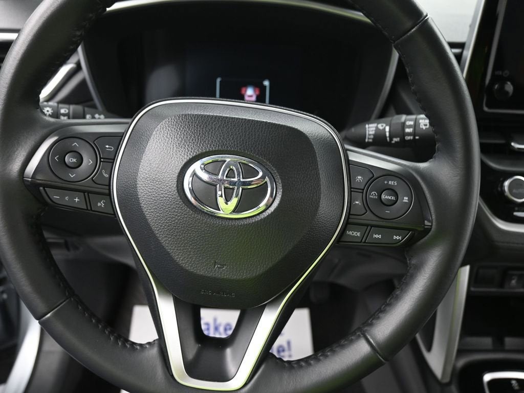 2024 Toyota Corolla Cross XLE