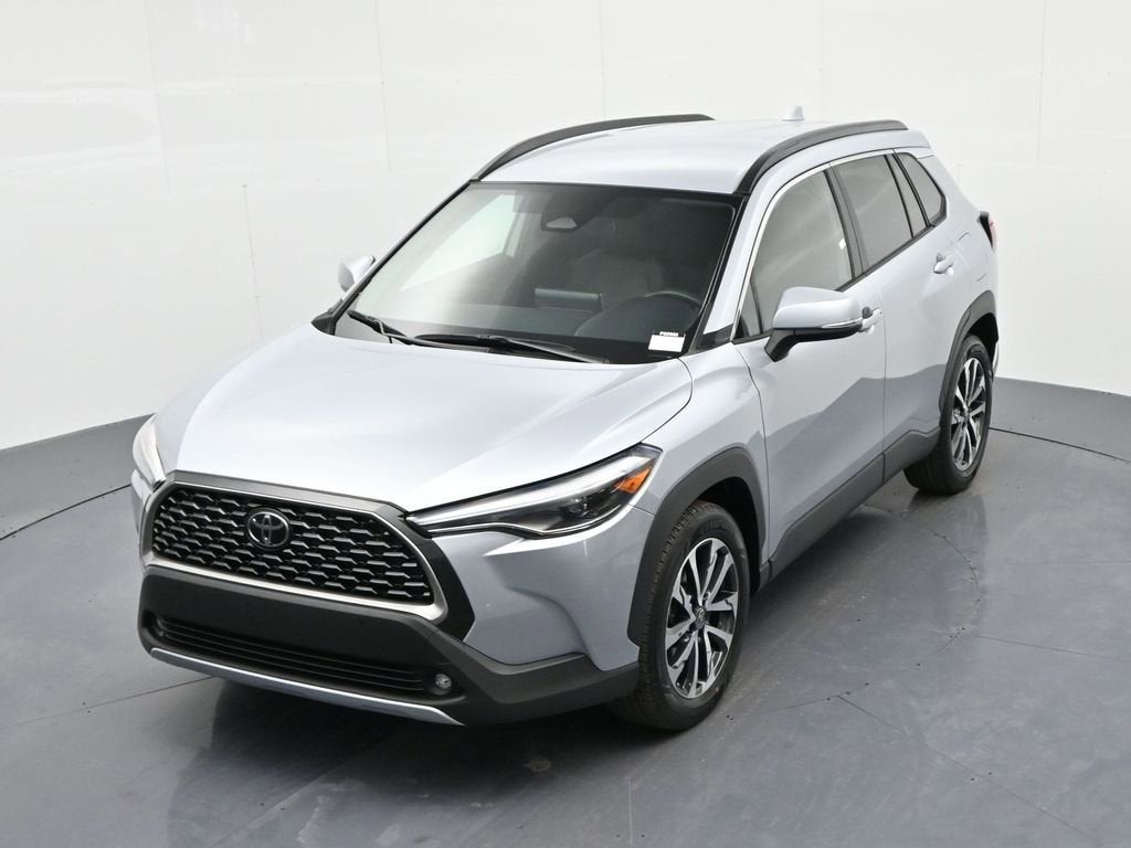 2024 Toyota Corolla Cross XLE