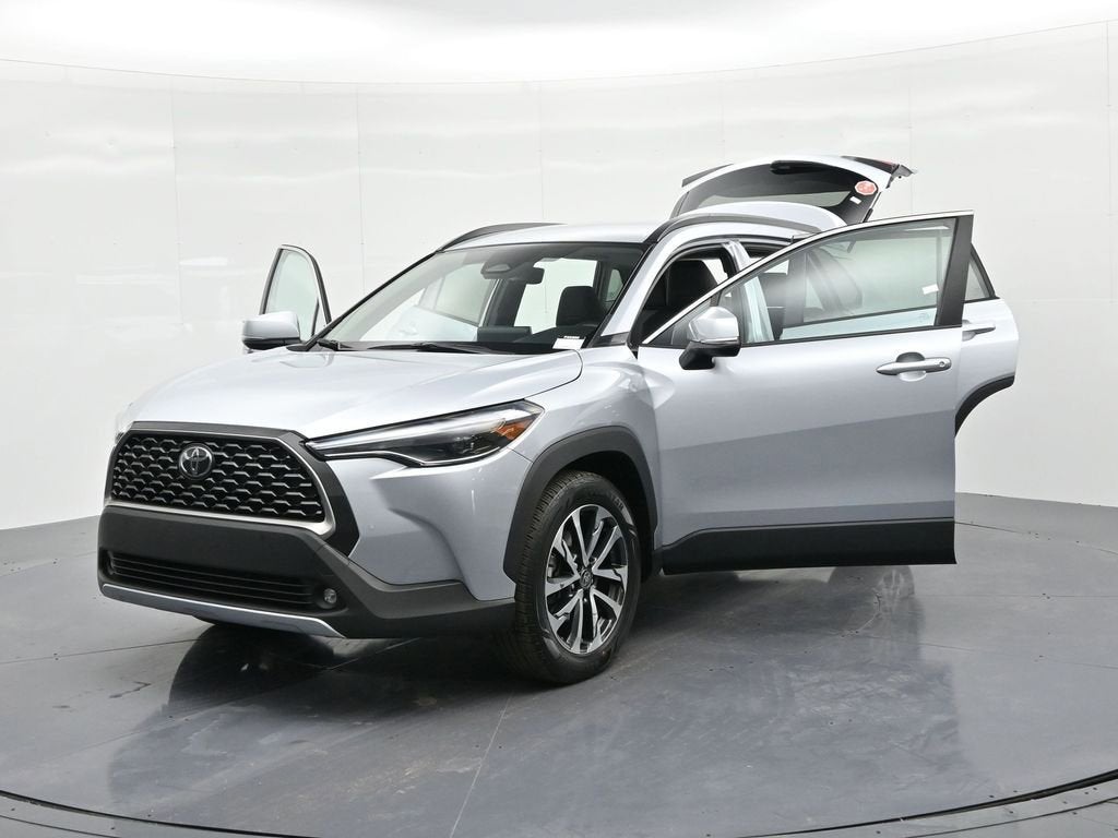 2024 Toyota Corolla Cross XLE