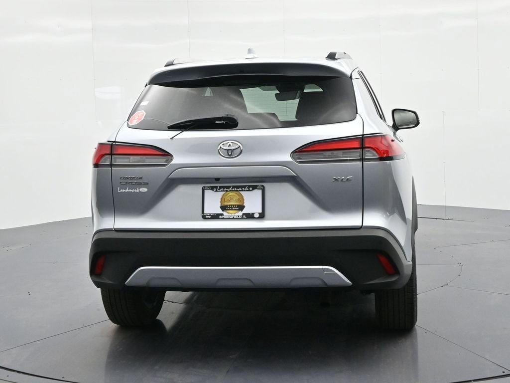 2024 Toyota Corolla Cross XLE