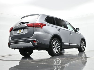 2020 Mitsubishi Outlander ES