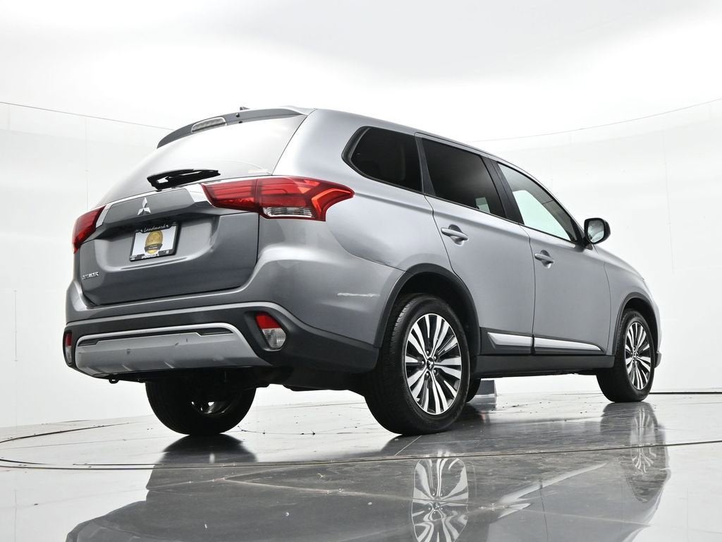 2020 Mitsubishi Outlander ES