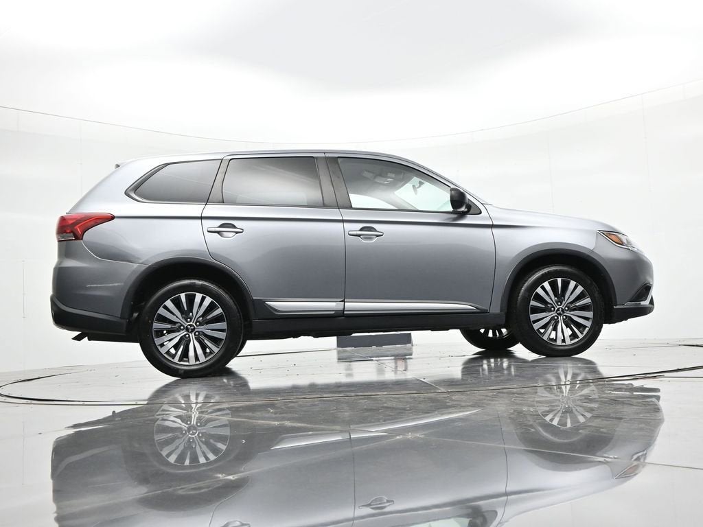 2020 Mitsubishi Outlander ES