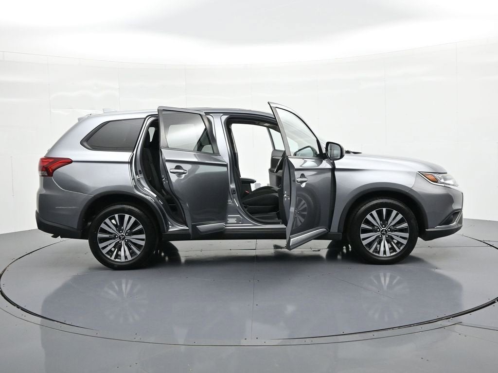 2020 Mitsubishi Outlander ES