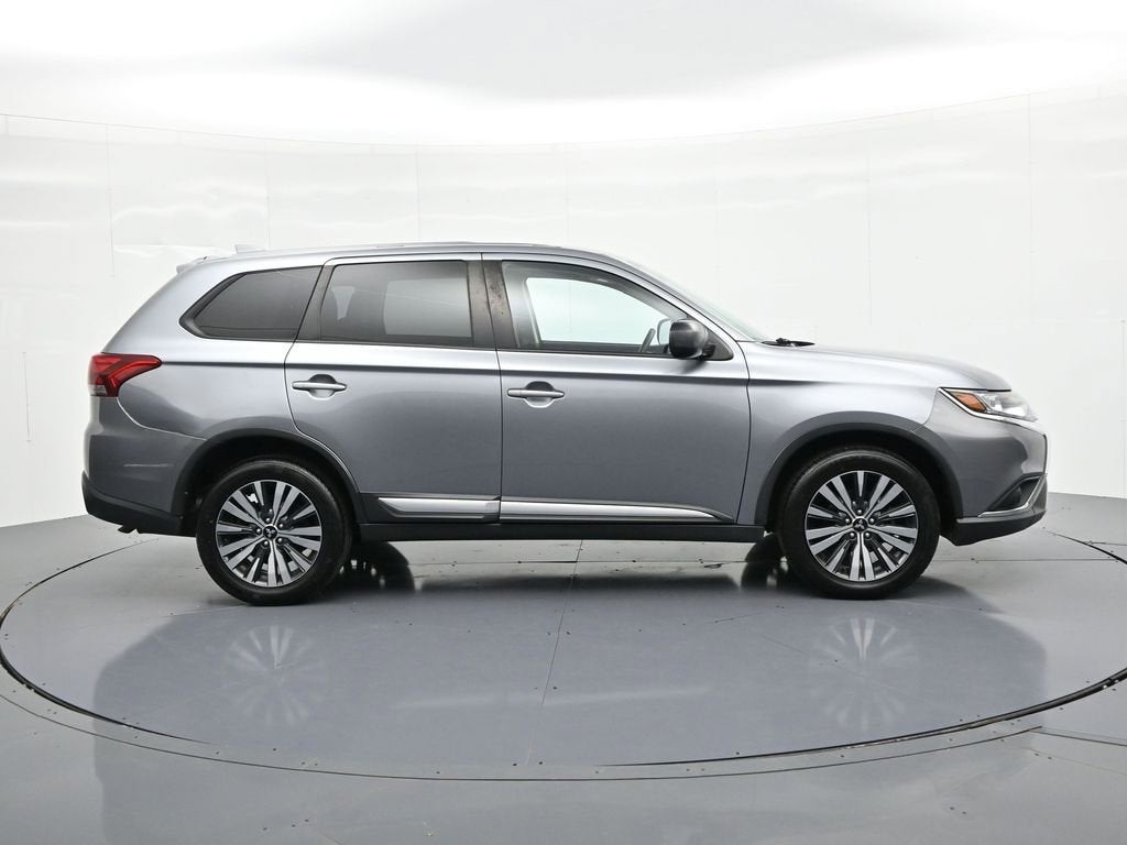 2020 Mitsubishi Outlander ES