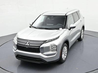 2025 Mitsubishi Outlander ES