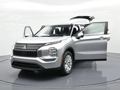2025 Mitsubishi Outlander ES