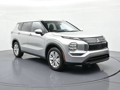 2025 Mitsubishi Outlander ES