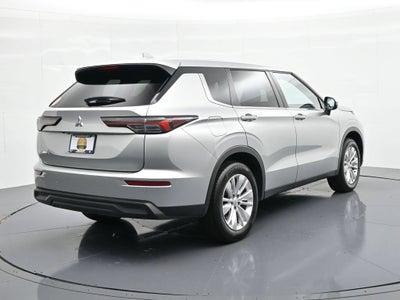 2025 Mitsubishi Outlander ES