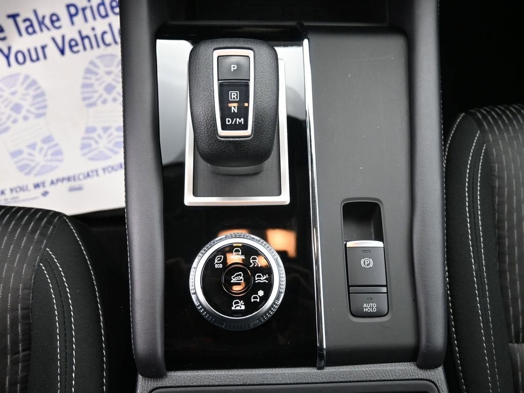 2024 Mitsubishi Outlander ES