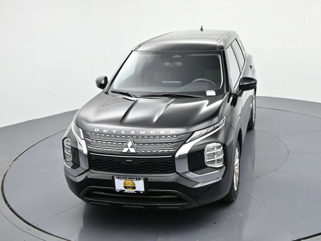 2024 Mitsubishi Outlander ES