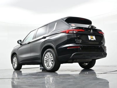 2024 Mitsubishi Outlander ES