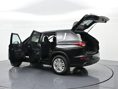 2024 Mitsubishi Outlander ES