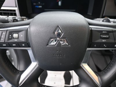 2024 Mitsubishi Outlander Plug-In Hybrid SE