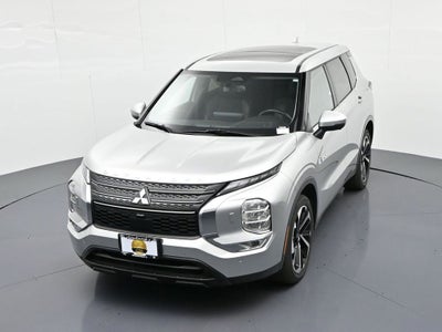2024 Mitsubishi Outlander Plug-In Hybrid SE
