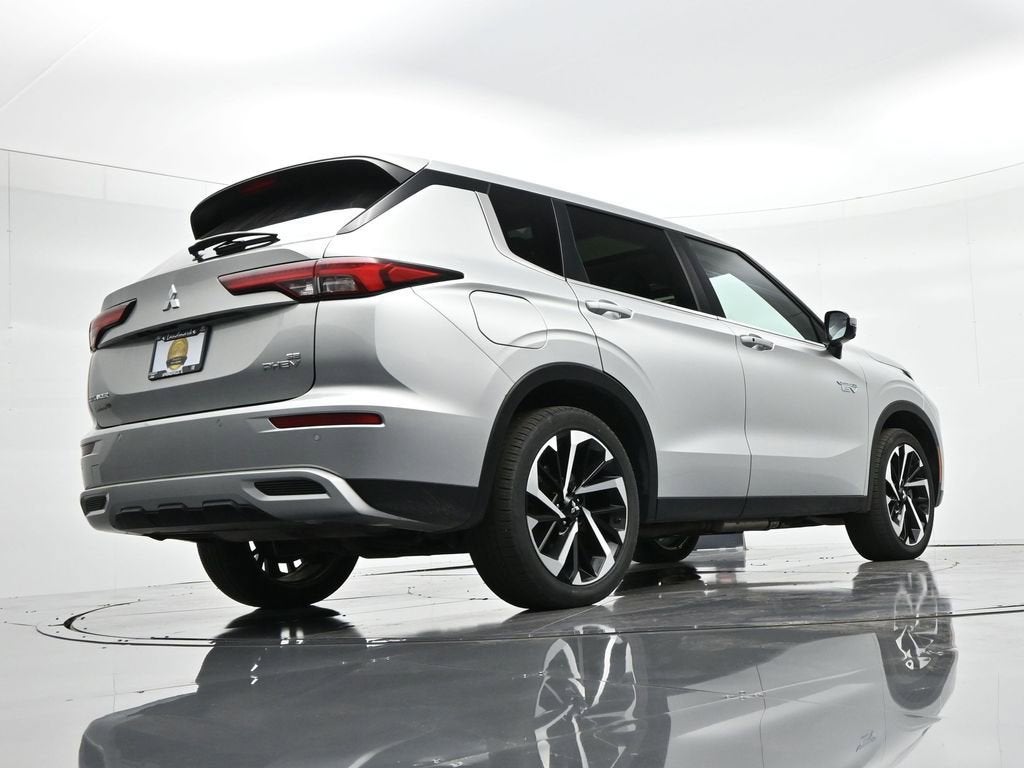 2024 Mitsubishi Outlander Plug-In Hybrid SE